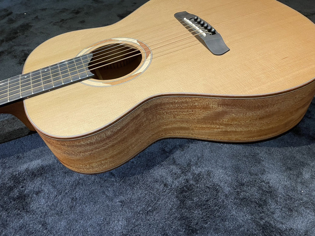 Gitar Dowina Buatan Tangan Sepenuhnya Padat Sauvignon-GD-sws