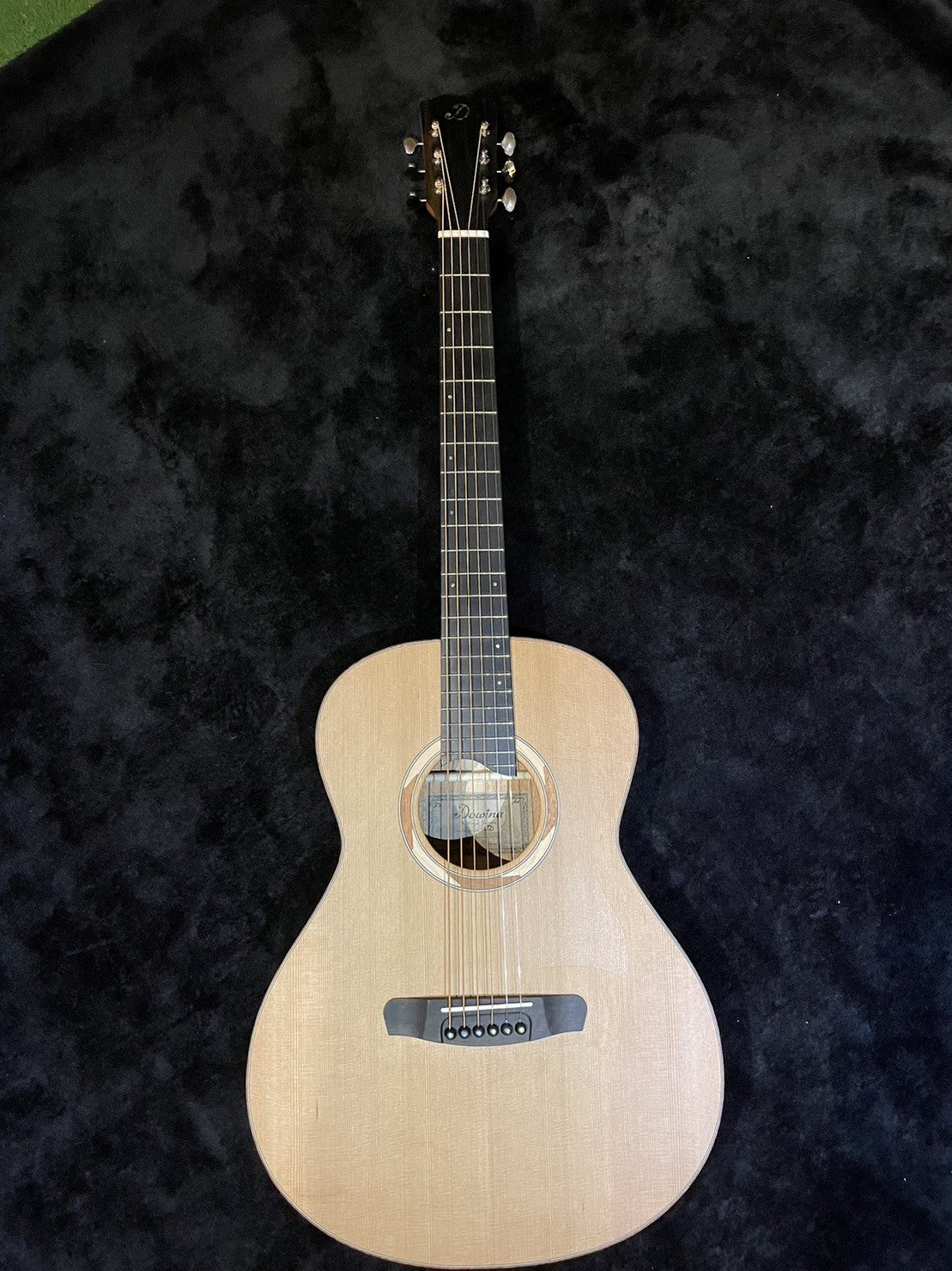 Gitar Dowina Buatan Tangan Sepenuhnya Padat Sauvignon-GD-sws